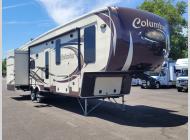 Used 2013 Palomino Columbus F325RL image
