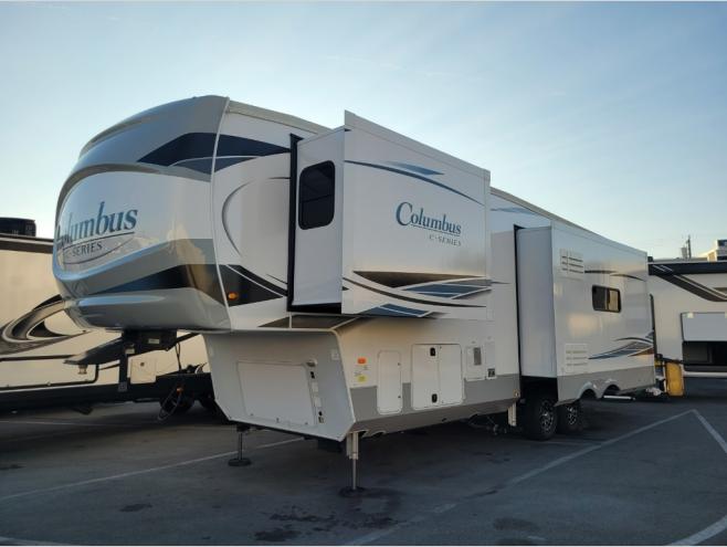 RV listing image