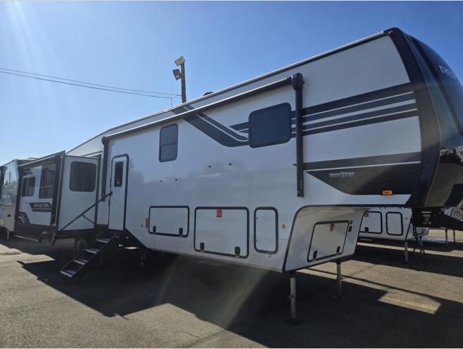 RV listing image