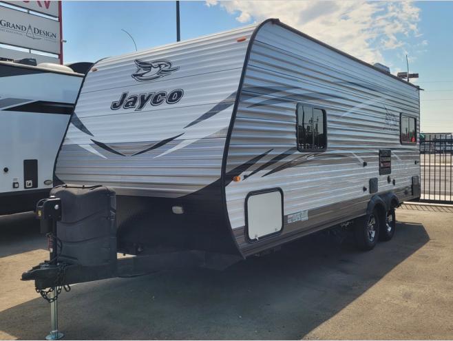 RV listing image