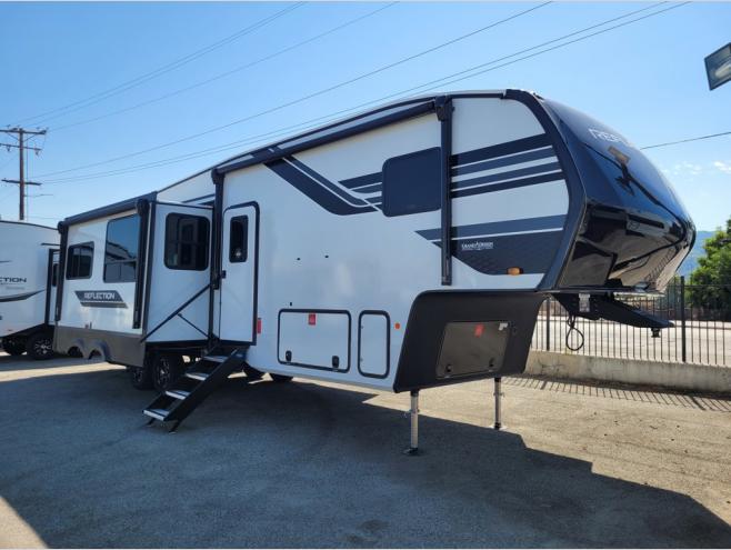 RV listing image