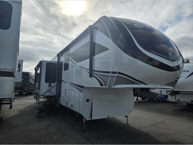 RV listing image