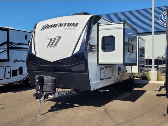RV listing image