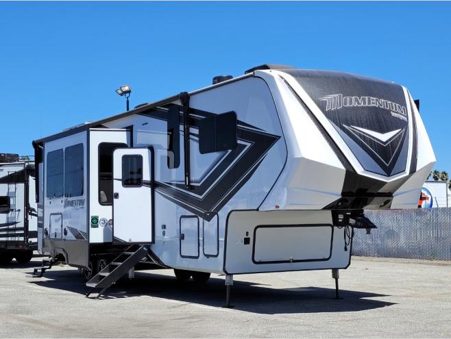 New 2024 Grand Design Momentum M-Class 351MS Toy Hauler Fifth