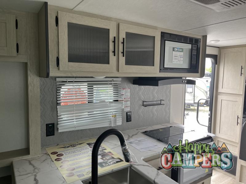 2025 Forest River Shasta Oasis photo 6