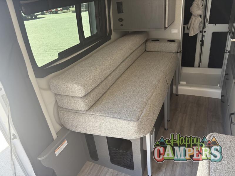 2024 Ram ProMaster 3500 Window Van photo 9