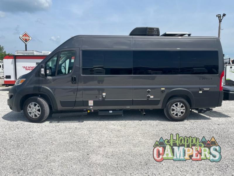 2023 Ram ProMaster 3500 Window Van photo 2