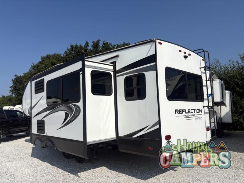 2022 Grand Design Recreational Reflection Narrow Body photo 5