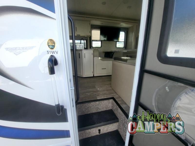 2023 Ford E-450 photo 9