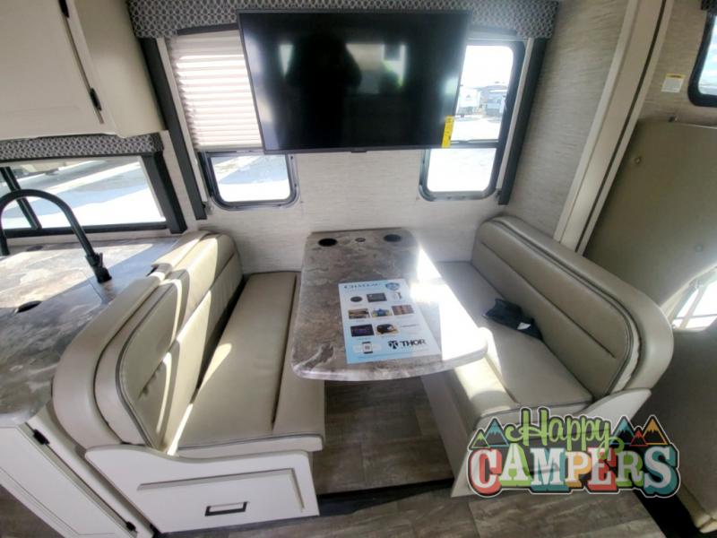 2023 Ford E-450 photo 12
