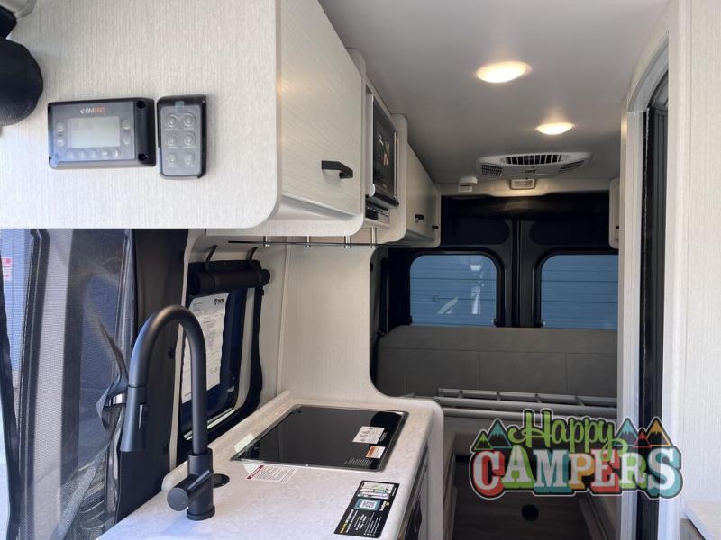 2023 Ram ProMaster 3500 Window Van photo 11