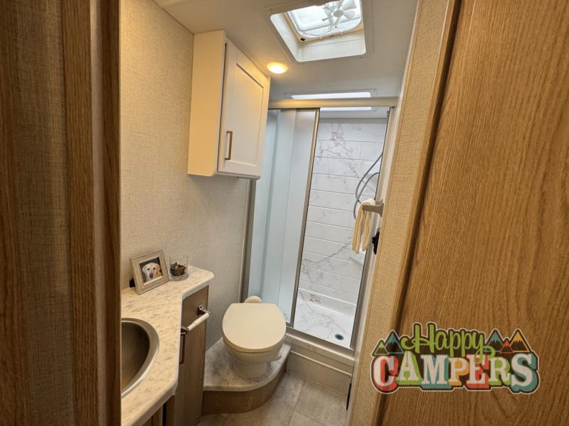 2026 Ford E-450 photo 4