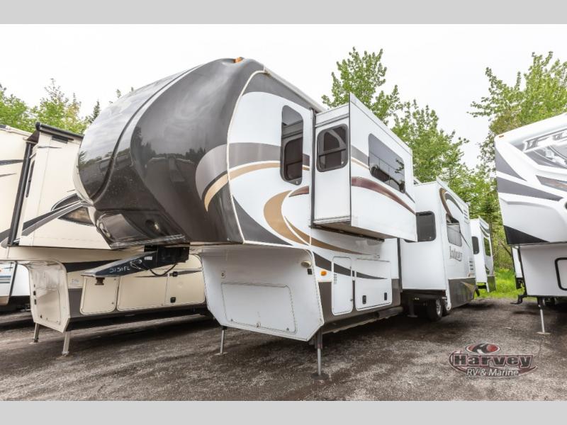 Harvey Trailers & RV