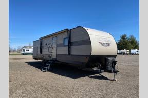 Used 2020 Forest River RV Wildwood 33TS Photo