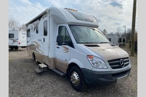 Used 2014 Winnebago Itasca 24G Photo