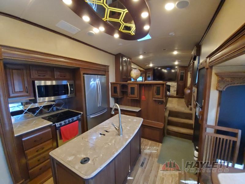 Used 2015 Jayco Pinnacle 38FLSA Fifth Wheel at Haylett Trailers