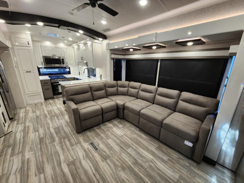 New 2024 Jayco Pinnacle 38FBRK Fifth Wheel at Hilltop Camper & RV