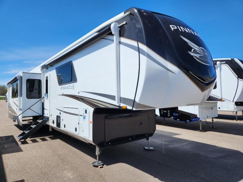 New 2024 Jayco Pinnacle 38FBRK Fifth Wheel at Hilltop Camper & RV