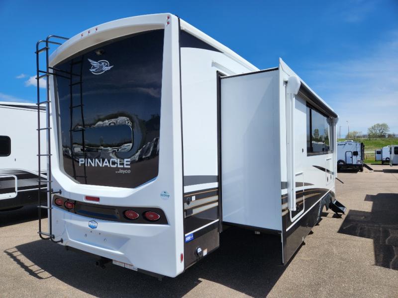 New 2024 Jayco Pinnacle 38FBRK Fifth Wheel at Hilltop Camper & RV