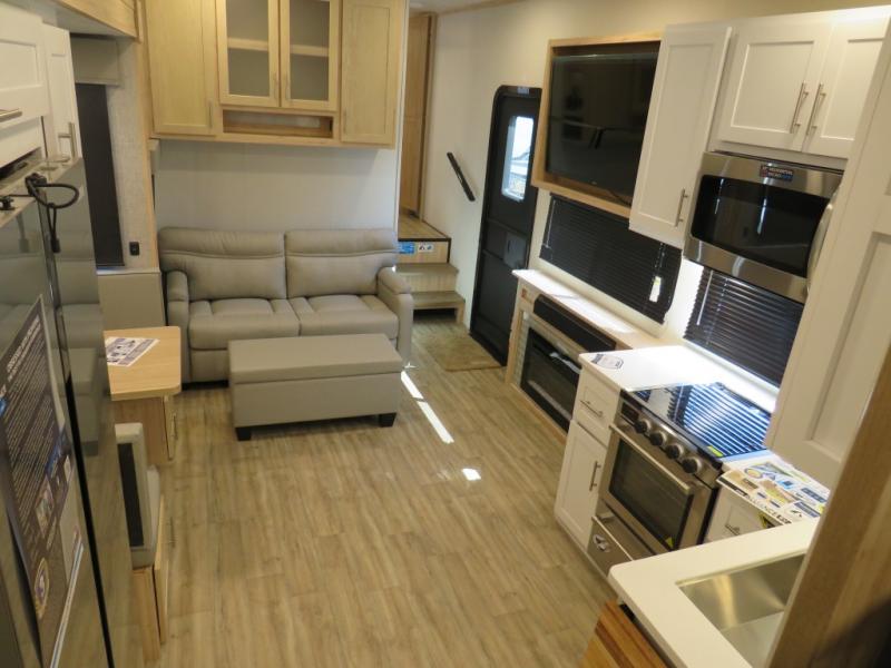 New 2023 Alliance RV Avenue 31BHS Fifth Wheel at Hilltop Camper & RV ...