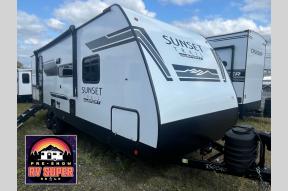 New 2025 CrossRoads RV Sunset Trail SPORT SS26RBS Photo