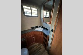 Used 2017 Winnebago Sunstar Sunstar Photo