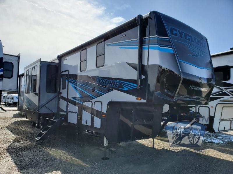 New 2024 Heartland Cyclone 4118 Toy Hauler Fifth Wheel at Holman RV ...