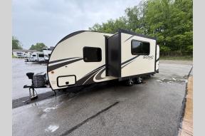 Used 2017 Venture RV Sonic SN220VBH Photo