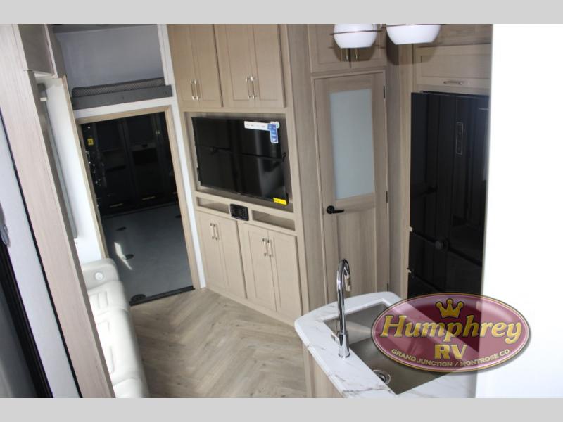 New 2025 Keystone RV Carbon 358 Toy Hauler Fifth Wheel at Humphrey RV ...