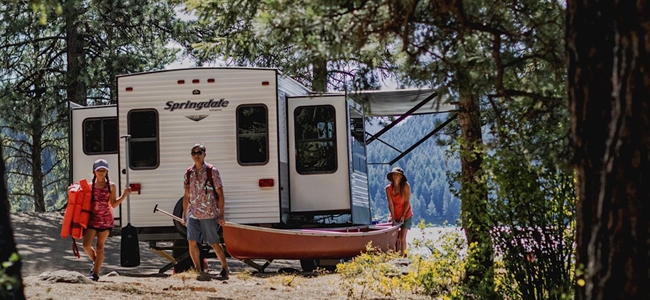 Keystone Springdale Travel Trailer Lifestyle Image