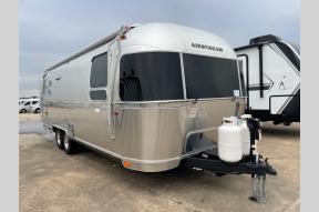 New 2025 Airstream RV Flying Cloud 27FB Photo