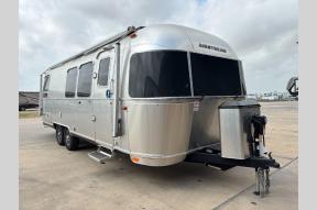 New 2025 Airstream RV Pottery Barn Special Edition 28RB Photo