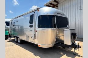 New 2025 Airstream RV Globetrotter 25FB Photo