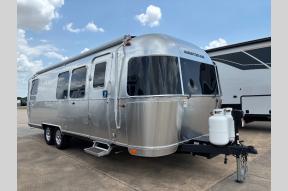 New 2025 Airstream RV Flying Cloud 28RB Photo