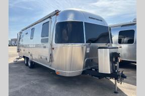 New 2026 Airstream Globetrotter 27 Photo