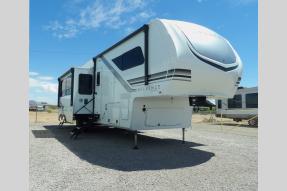 New 2025 Grand Design Solitude Influence 3704BH Photo