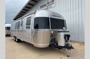 New 2025 Airstream RV Flying Cloud 30FB Photo