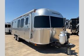 New 2026 Airstream Classic 28RB Photo