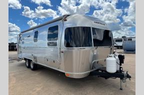 New 2026 Airstream Flying Cloud 27FB Photo