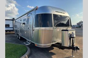 Used 2020 Airstream Flying Cloud 30RB Twin Photo