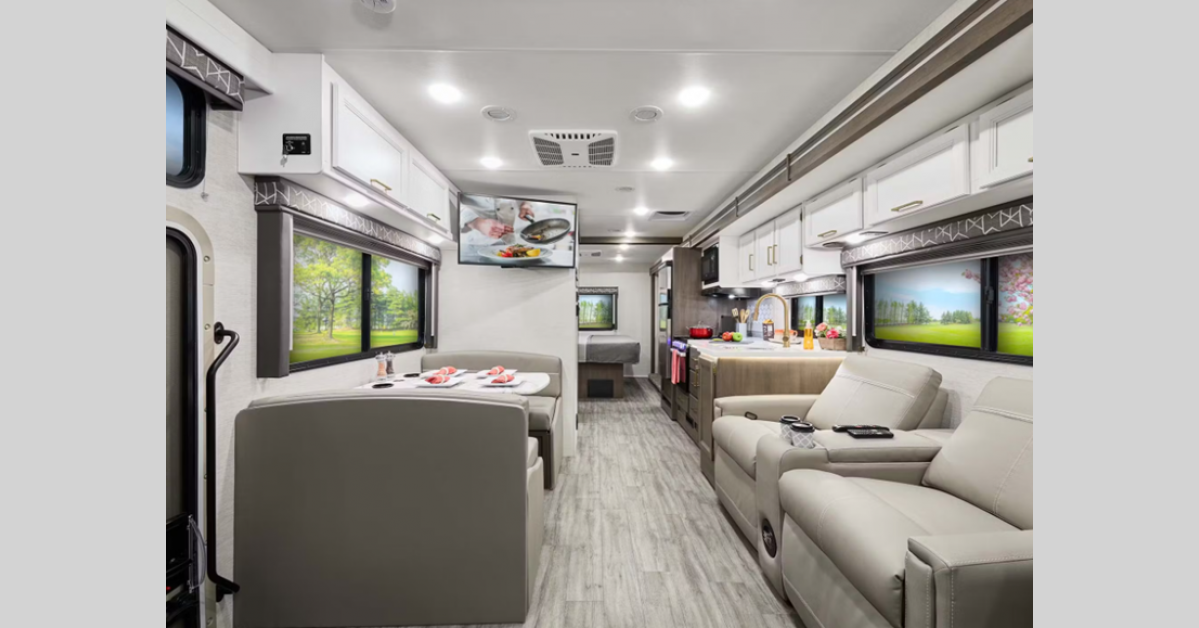 Thor Motor Coach ACE Motor Home Class A RVs For Sale