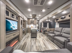 Inside - 2017 Reflection 318RST Fifth Wheel