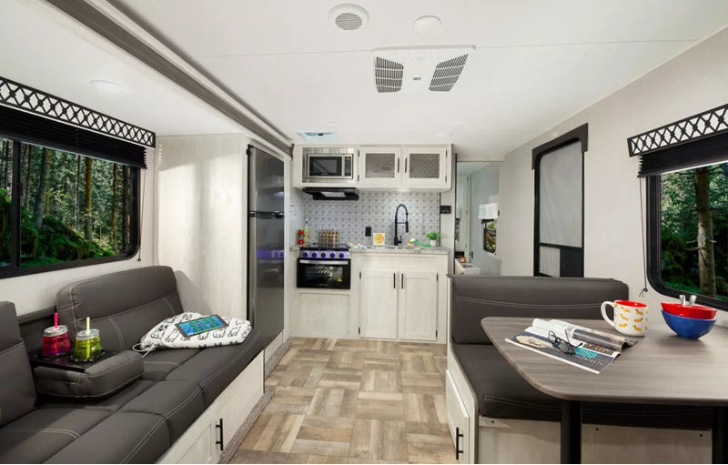 Shasta Travel Trailer Review: 3 Bunkhouse Travel Trailers - Castle Country  RV Blog