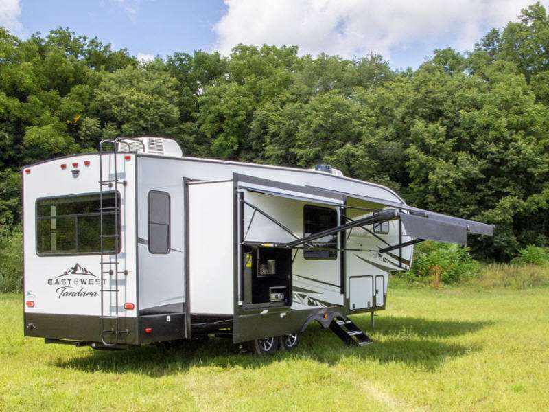 Tandara 5th Wheel RVs by East To West RV