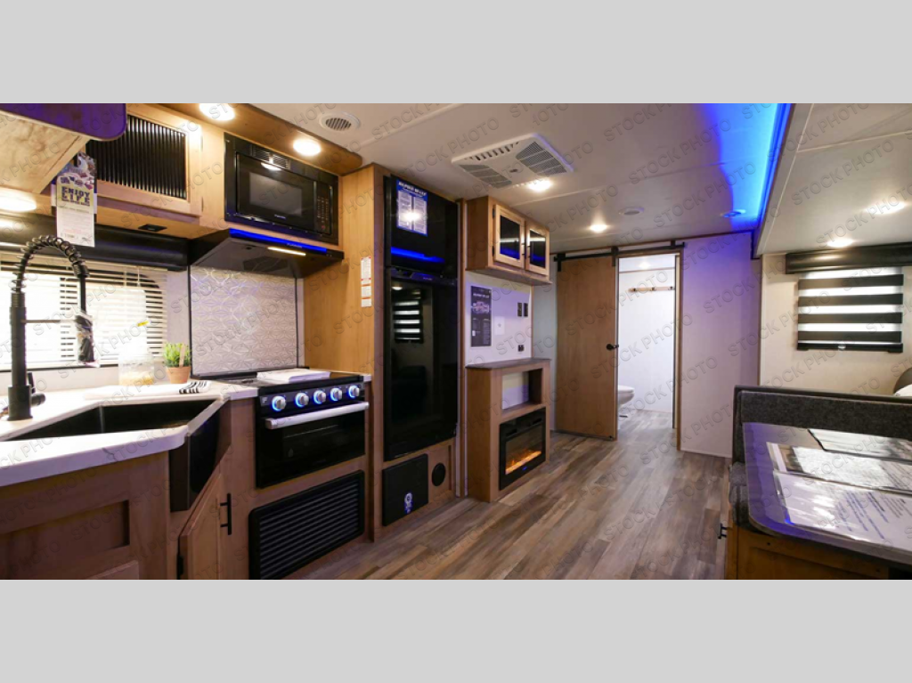 New 2024 Forest River RV Cherokee Alpha Wolf 26RBL Travel Trailer at