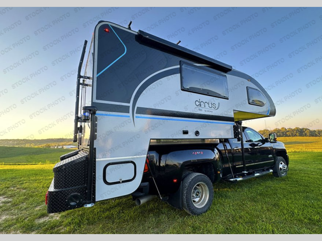 RV listing image