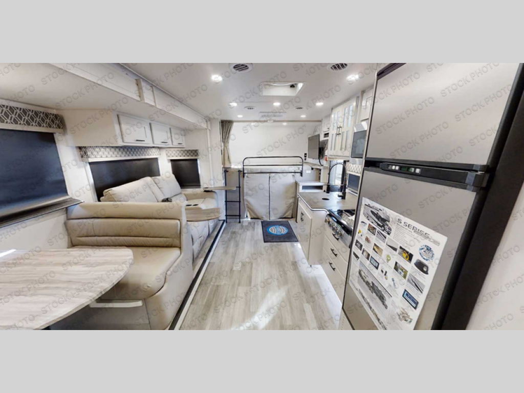 New 2024 Dynamax isata 5 30FW Motor Home Super C - Diesel at Van City ...