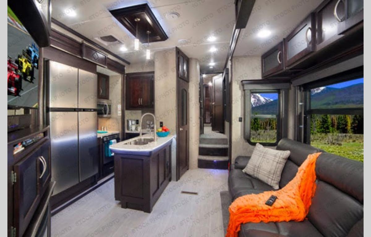 RV listing image