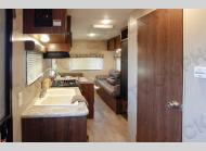 Used 2018 Dutchmen RV Coleman 202RD image