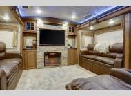 Used 2018 Keystone RV Montana 3790RD image